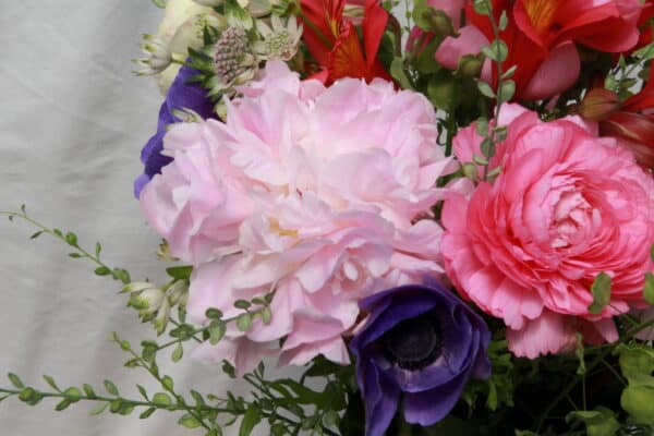 Peony Bouquet Special - Image 3