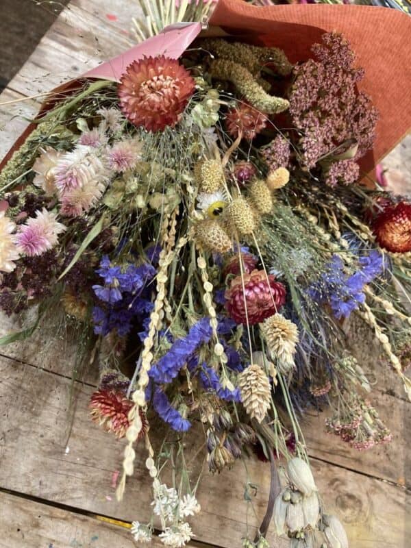 A Year of Flowers - Flower Subscription - Image 3