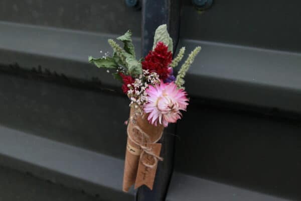 Thank You Mini Magnetic Bouquet - Image 2